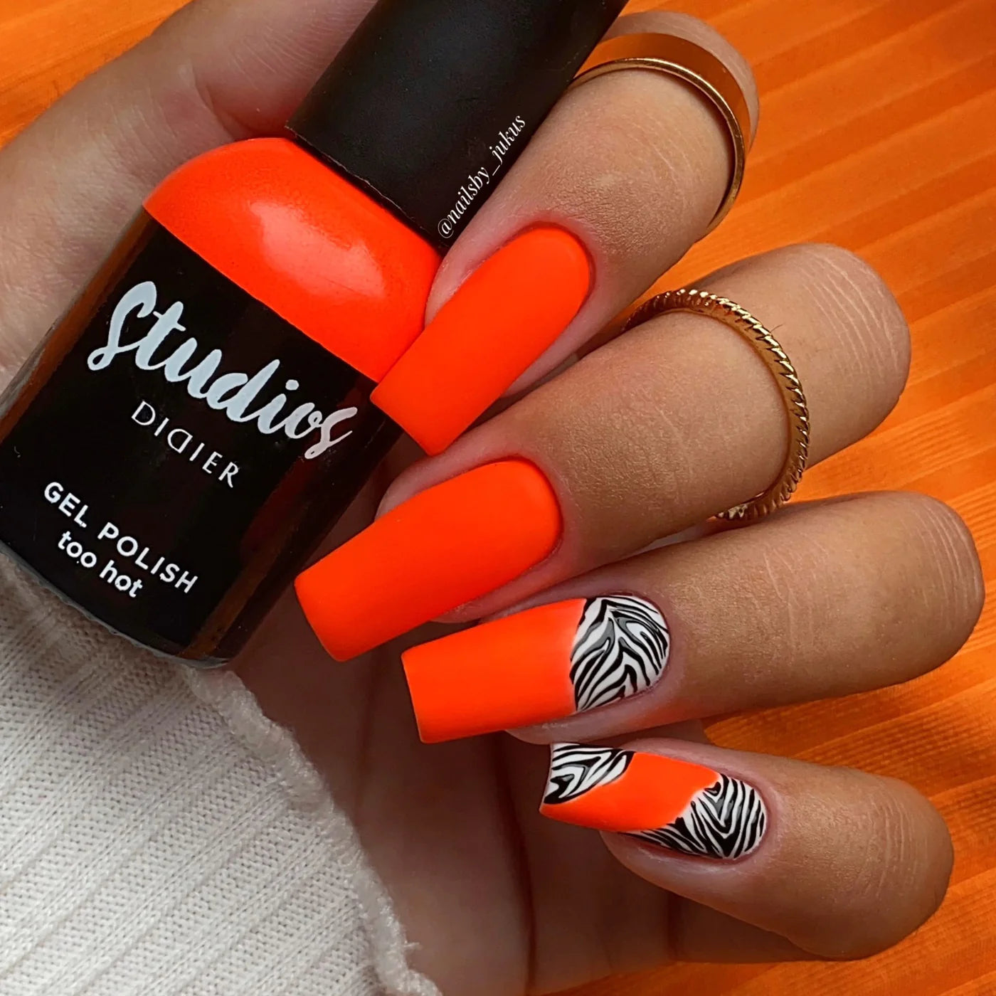 GEMS NAIL DESIGNS - Holiday ready nails in a glittery hot coral orange! # nails #nailart #gels #extensions #glitter #magpiebeauty #magpienails  #nailsofinstagram #nailsonfleek #nailsoftheday | Facebook